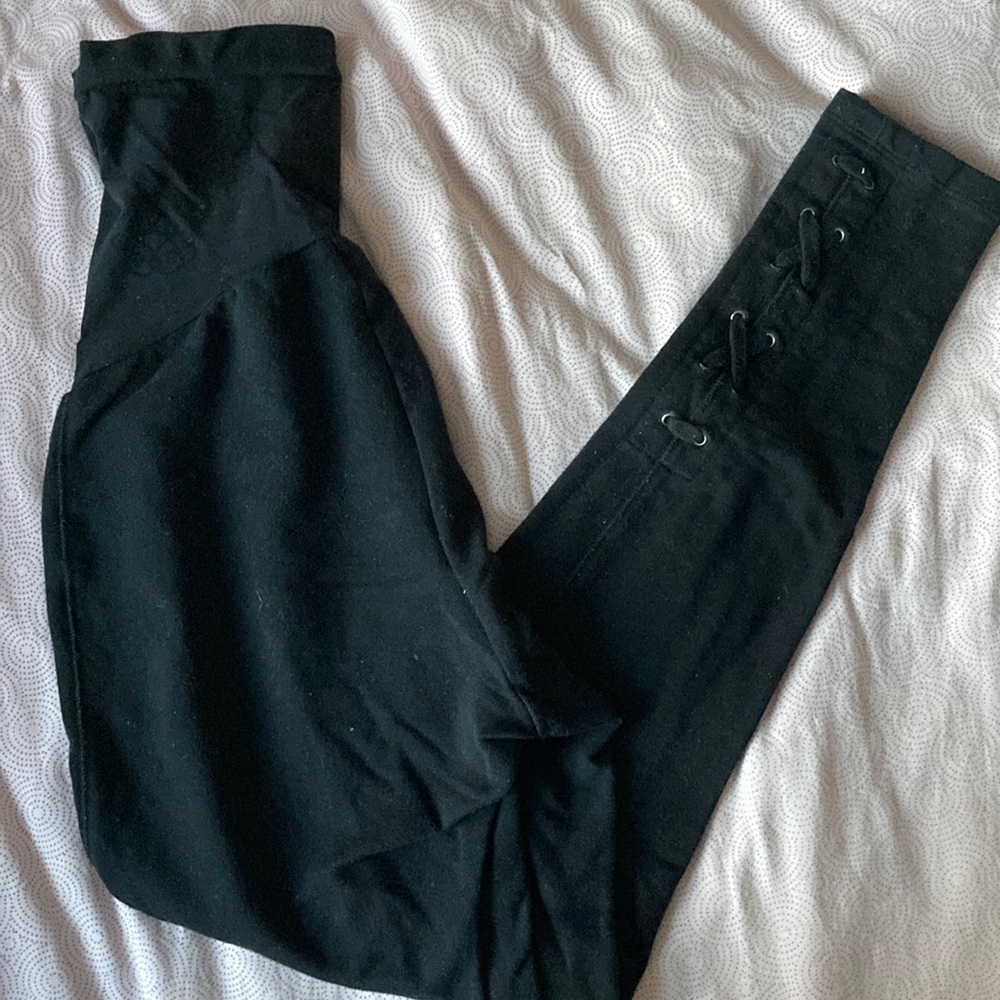 Jessica Simpson maternity black knit stretchy leggings lace-up detail small